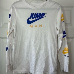 Big Boys Large Nike Air Jordan Shirt white with Blue Logo